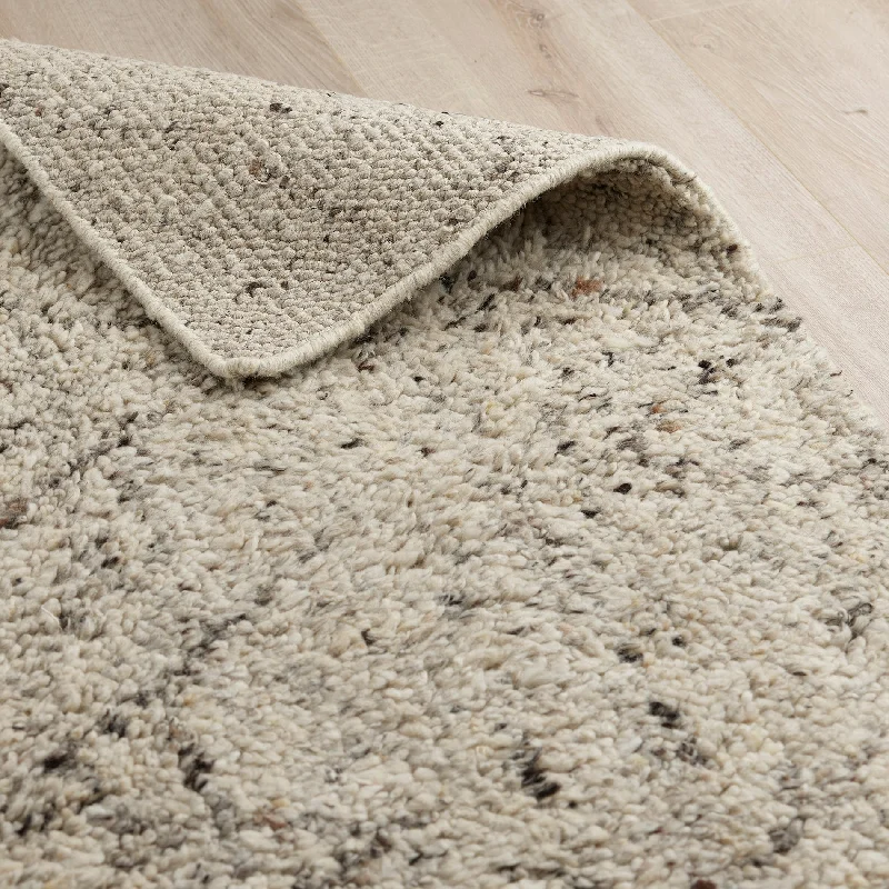 Forres Hand Knotted Shaggy Wool Rug - Cream & Grey