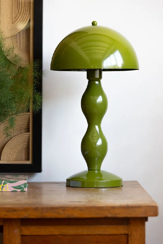 mid century modern table lamps with iconic designs for a stylish studyGreen Wavy Retro Table Lamp